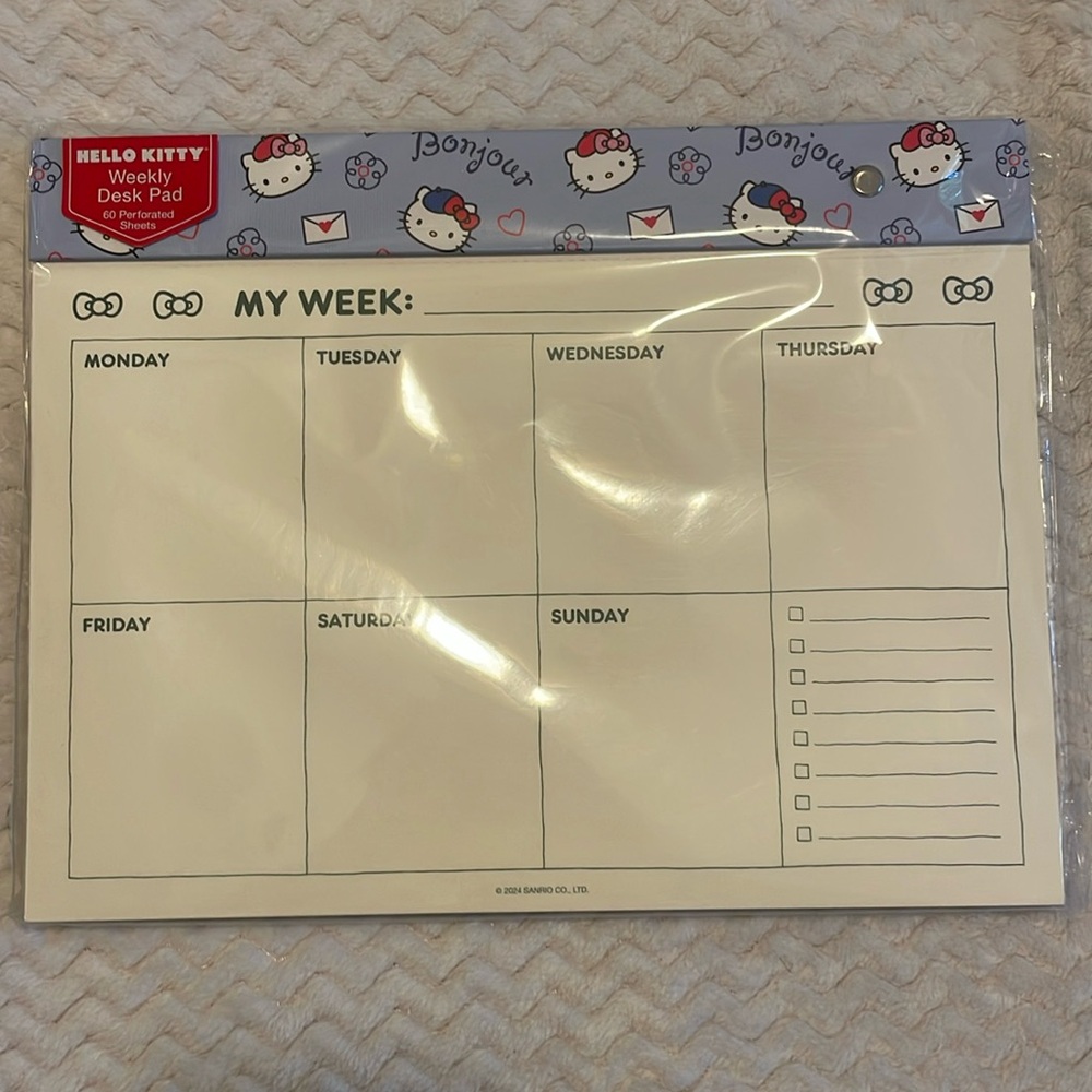 Hello kitty desk pad